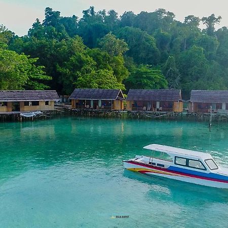 Hamueco Dive Resort Raja Ampat Rabia Exteriör bild