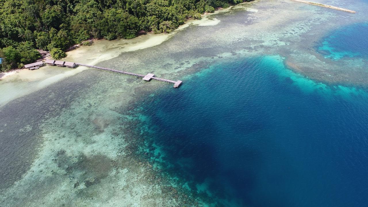 Hamueco Dive Resort Raja Ampat Rabia Exteriör bild