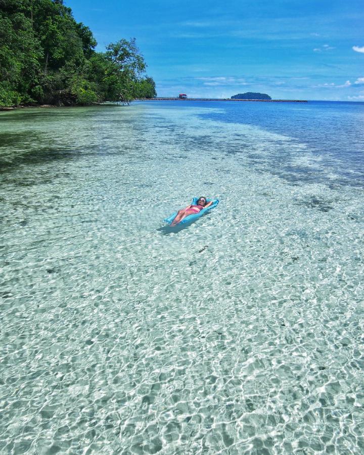 Hamueco Dive Resort Raja Ampat Rabia Exteriör bild