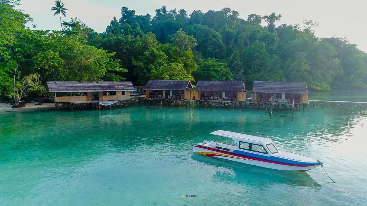 Hamueco Dive Resort Raja Ampat Rabia Exteriör bild