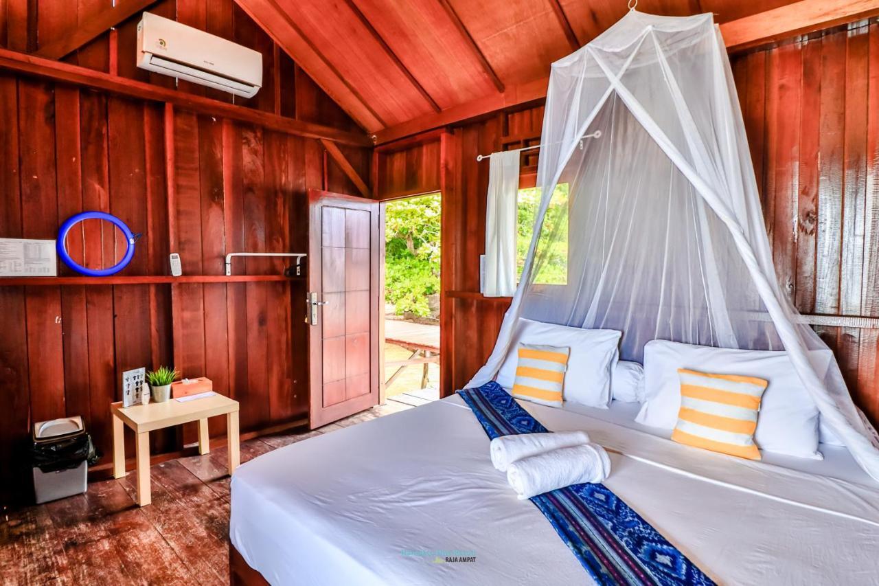 Hamueco Dive Resort Raja Ampat Rabia Exteriör bild